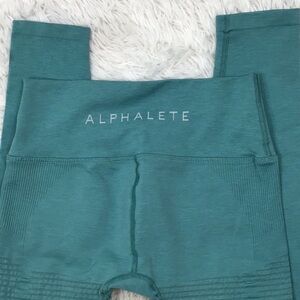 Alphalete aqua workout leggings L